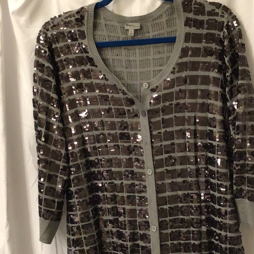 Sequin Sweater.🔥